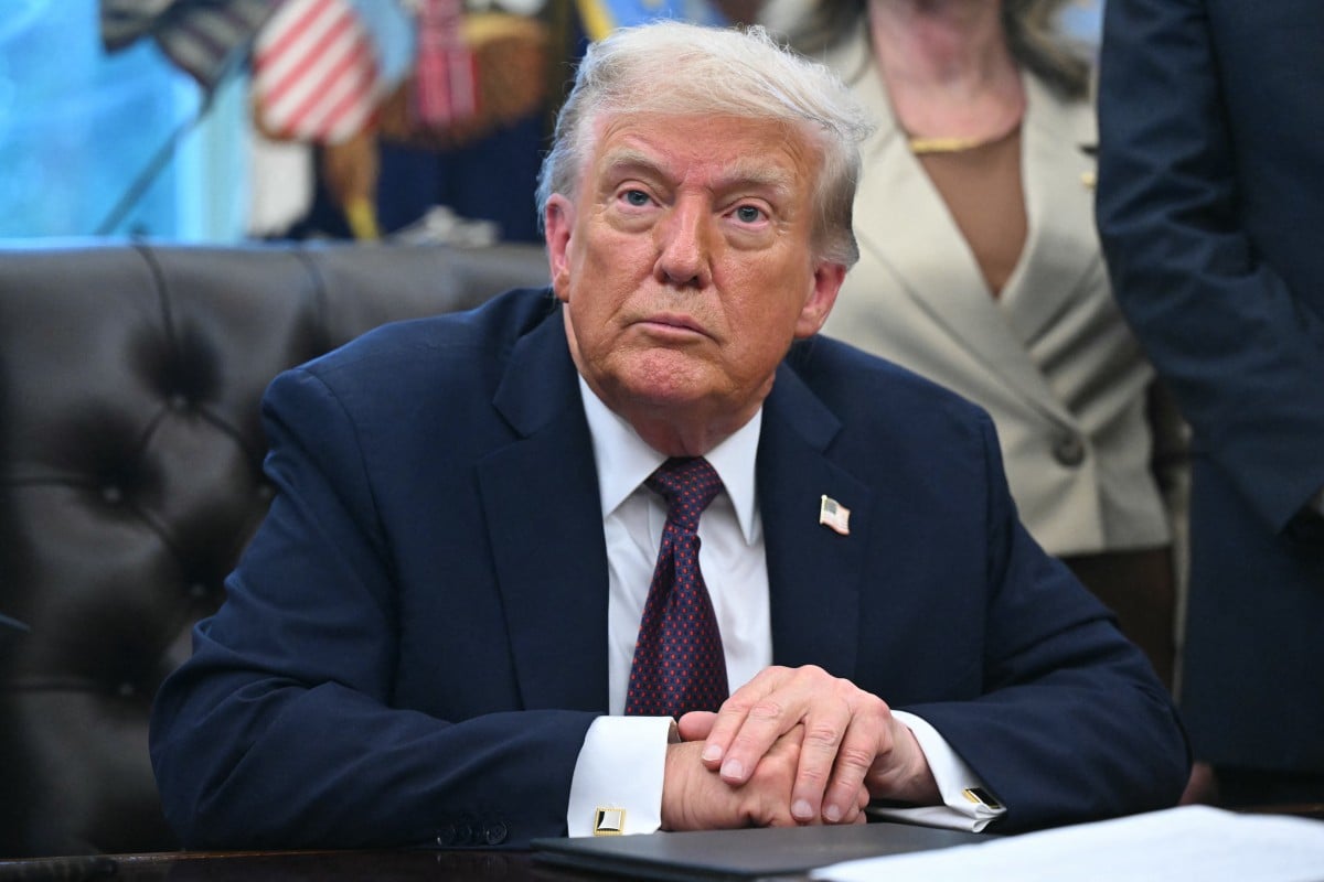 إدارة ترامب تناقش خيارات لضرب إيران